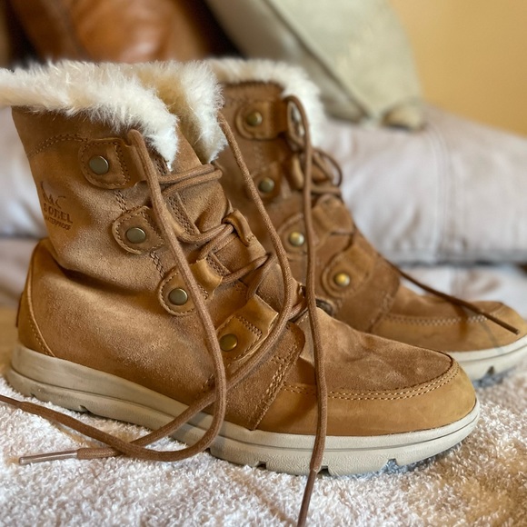 WOMEN'S SOREL ExpLORER ™
JOAN BOOT - Picture 2 of 7